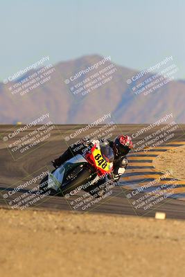 media/Dec-16-2023-CVMA (Sat) [[bb38a358a2]]/Race 13 Amateur Supersport Middleweight/